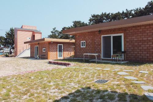 Tobang Red Clay Pension