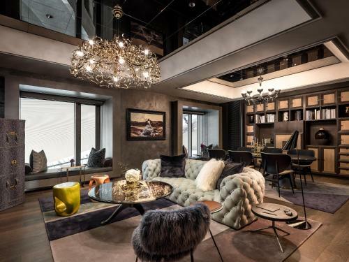 Hotel Art Paradiso, Paradise City