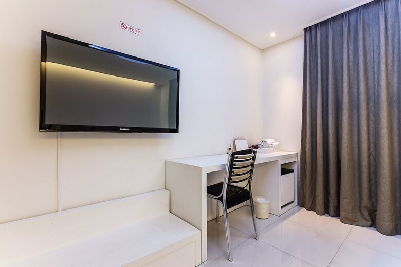 G Tourist Hotel Wolmido