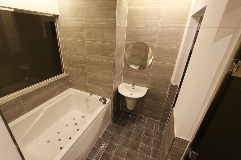 Instar Tourist Hotel