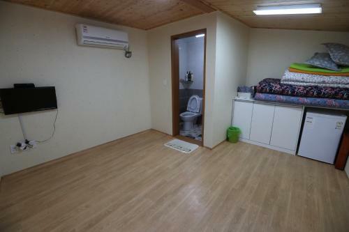 Hostal Serroa