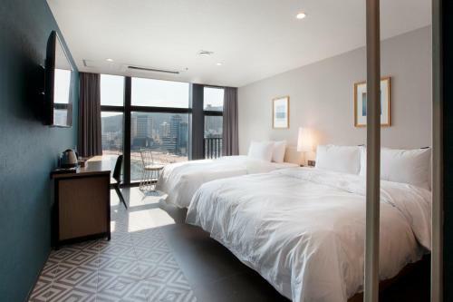 Hotel Gwangalli Brown Dot D Minlak
