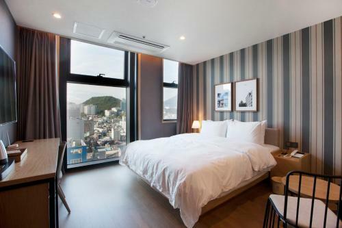 Hotel Gwangalli Brown Dot D Minlak