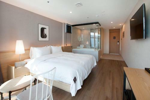 Hotel Gwangalli Brown Dot D Minlak