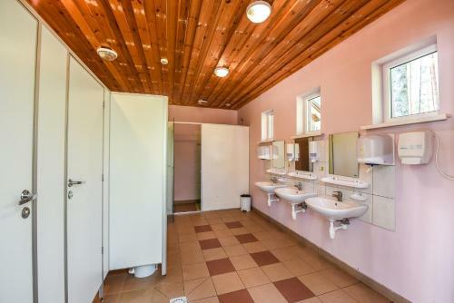 Hostal Camping Mindunai