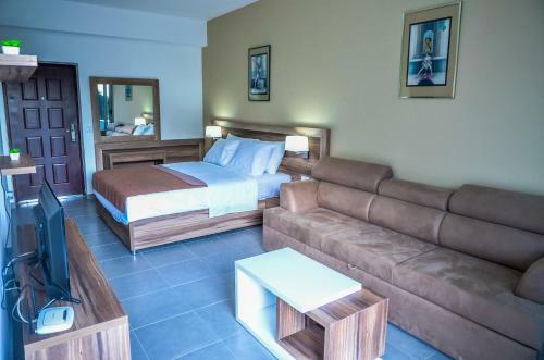 Aparthotel Hotel Mediterraneo Liman
