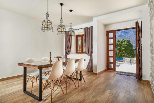 Villa Three Dots By Todorovic Family