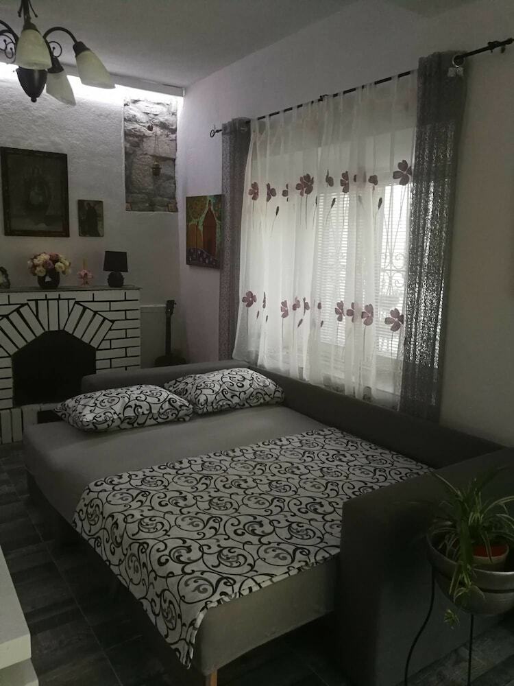 Apartamento Old House Morinj-tara