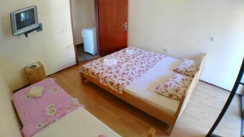 Hostal Guesthouse Obala