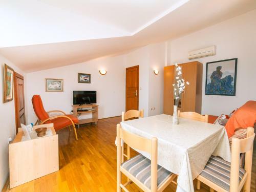 Apartments & Room Kr? Medinski