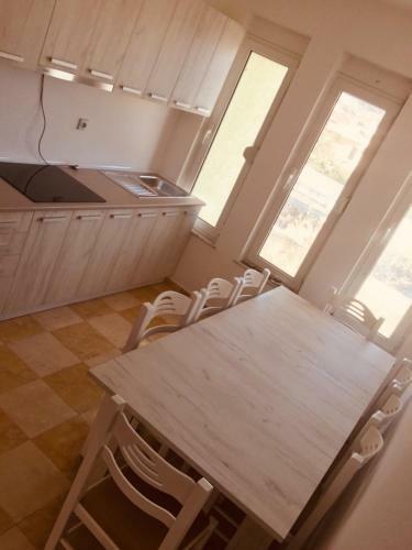 Apartmens Gjoni
