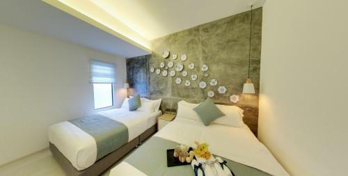 Bed & Breakfast Modern Cave Boutique Stay