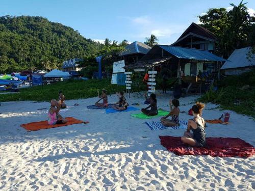 Perhentian Island Cocohut Long Beach Resort