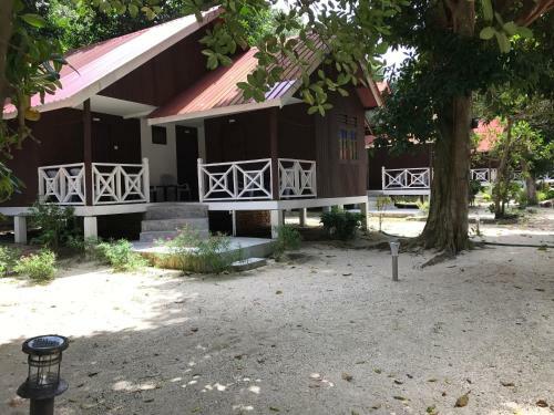 The Barat Perhentian