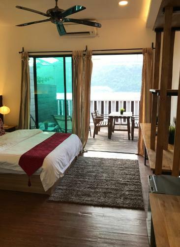 The Barat Perhentian