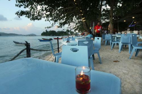 The Barat Perhentian