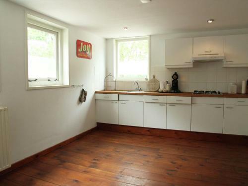 Lovely Child-friendly Apartment In Rutten