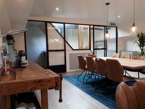 Bed & Breakfast Rooms On Water