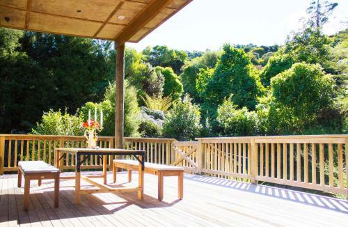 Bed & Breakfast Serenity Lodge