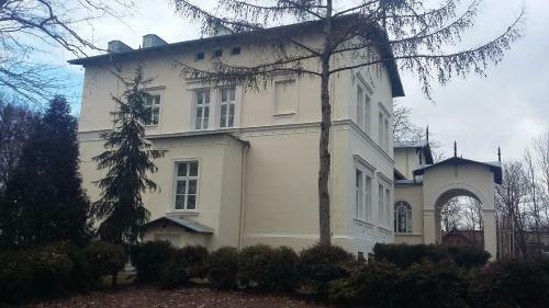 Agroturystyka Pa?ac W Janowie