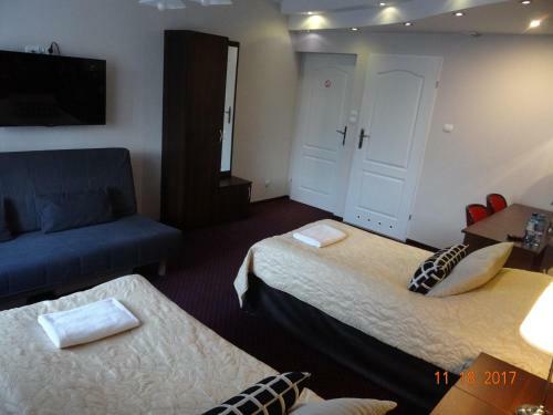 Hostal Pensjonat Sala Bankietowa "arkadia"