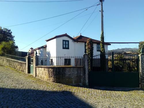 Casa Da Vov� (Casa Do Tapado)