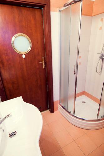 Hostal Dw Airen