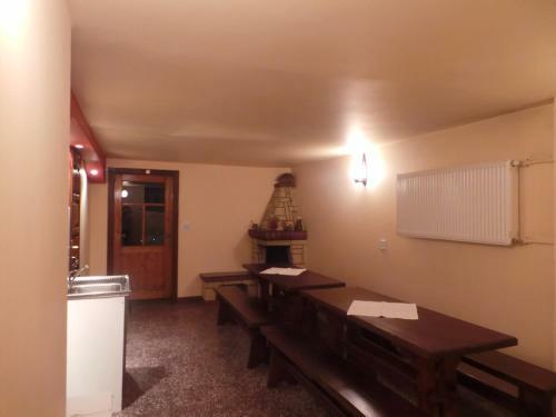 Hostal 9 Si? Drewniany Dom