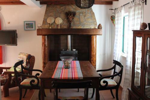 Av� Das Bolachas House