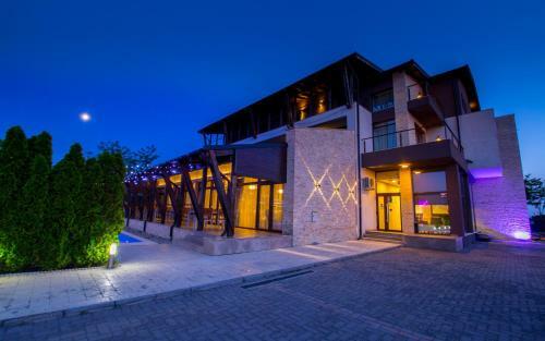 Hostal Pensiunea Sara