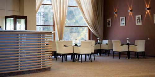 Arthurs Village & Spa Hotel