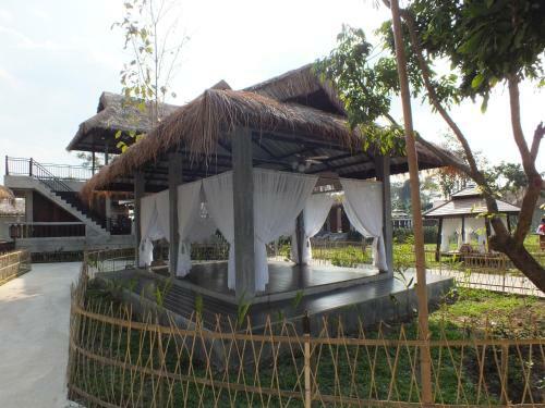 Ban Phraya Lanna Rimnam