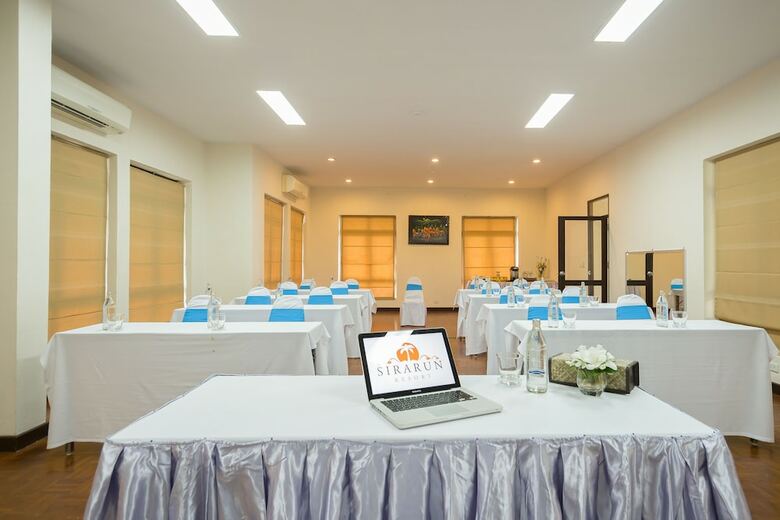 Hotel Sirarun Resort