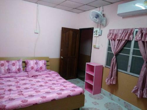 Hostal Pink Guest House