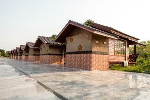 Hotel Prew Lom Chom Nam