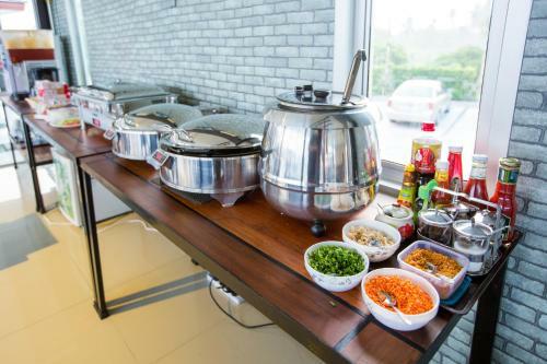 Hotel Prew Lom Chom Nam