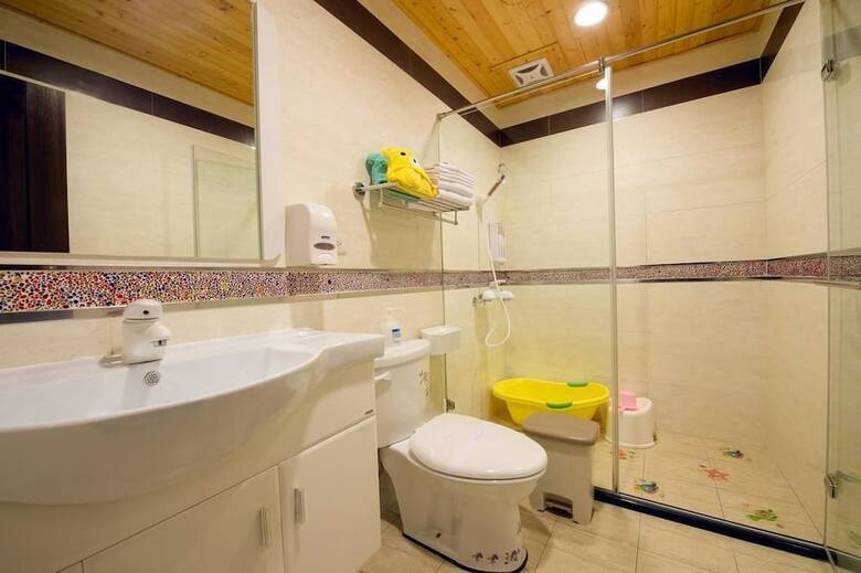 Bed & Breakfast Kid Baby Homestay