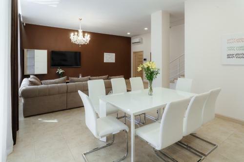 Arcadia Villa Apartments