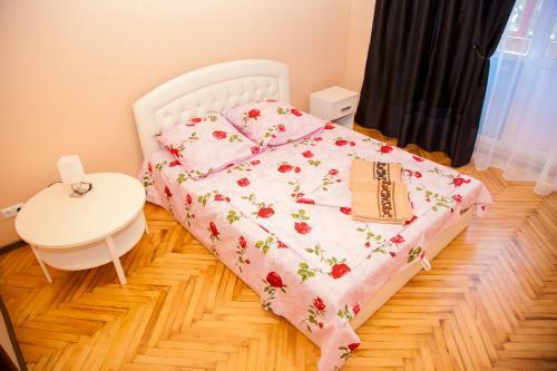 2 Rooms Apartment On Soborny Avenue 182. Luxury Class. Centre