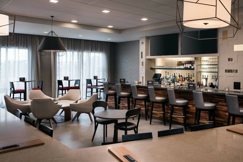 Hotel Courtyard By Marriott Pullman
