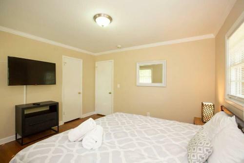 Five-bedroom Decatur (Georiga) Holiday Home