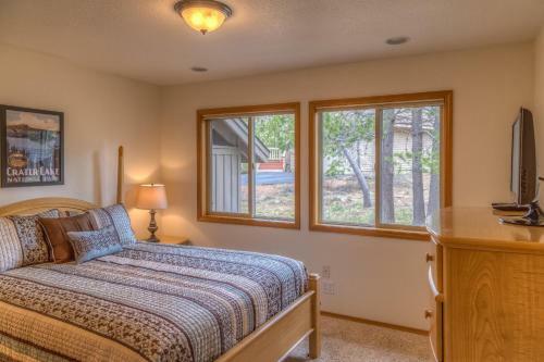 9 Hoodoo-ac-hot Tub-5br/3ba