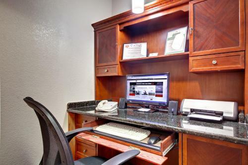 Hotel Holiday Inn Express Marshfield - Springfield Area