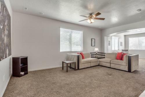 Hostal Spacious & New Guesthouse In Orem/provo