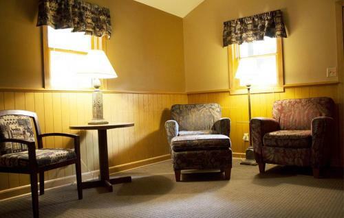 Giant City Lodge