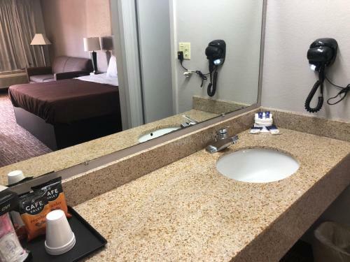 Hotel Americas Best Value Inn Brinkley