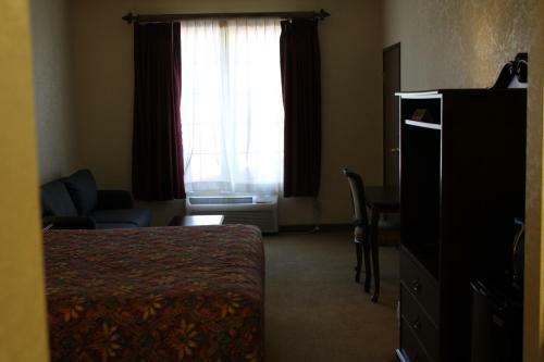 Hotel Silverland Inn & Suites