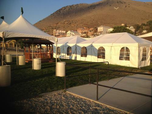 Hotel Silverland Inn & Suites