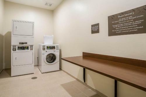 Hotel Comfort Suites Billings