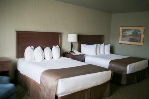 Hotel Seaport Inn & Suites